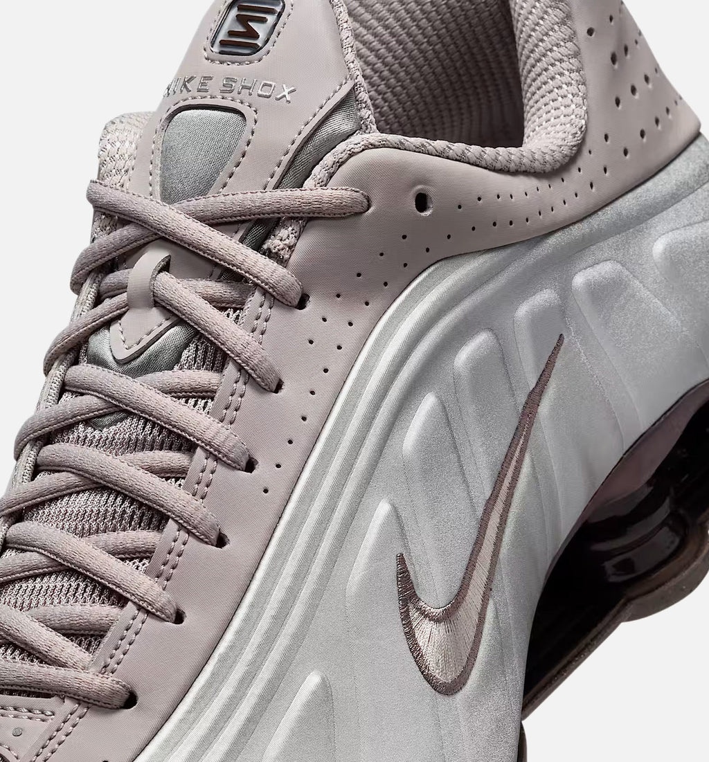 Nike Shox R4 Men's Shoes - Stone/Grey/Brown