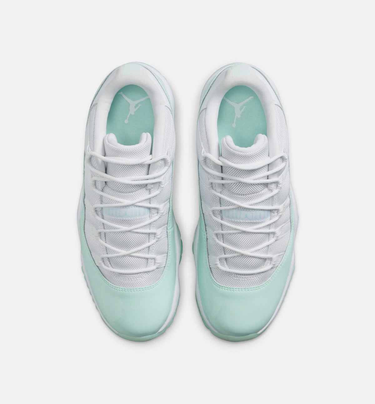 Air Jordan 11 Retro Low Igloo Women's Shoes - White/Icy Blue