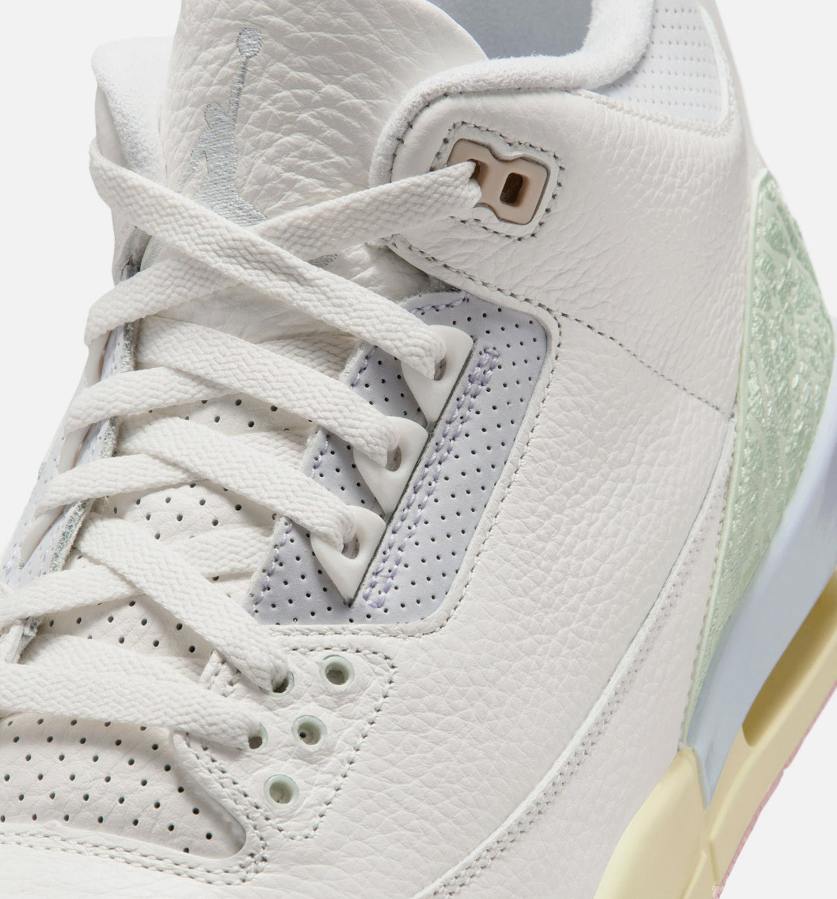 Air Jordan 3 Retro Jade Aura Men's Shoes - Cream/Mint Green