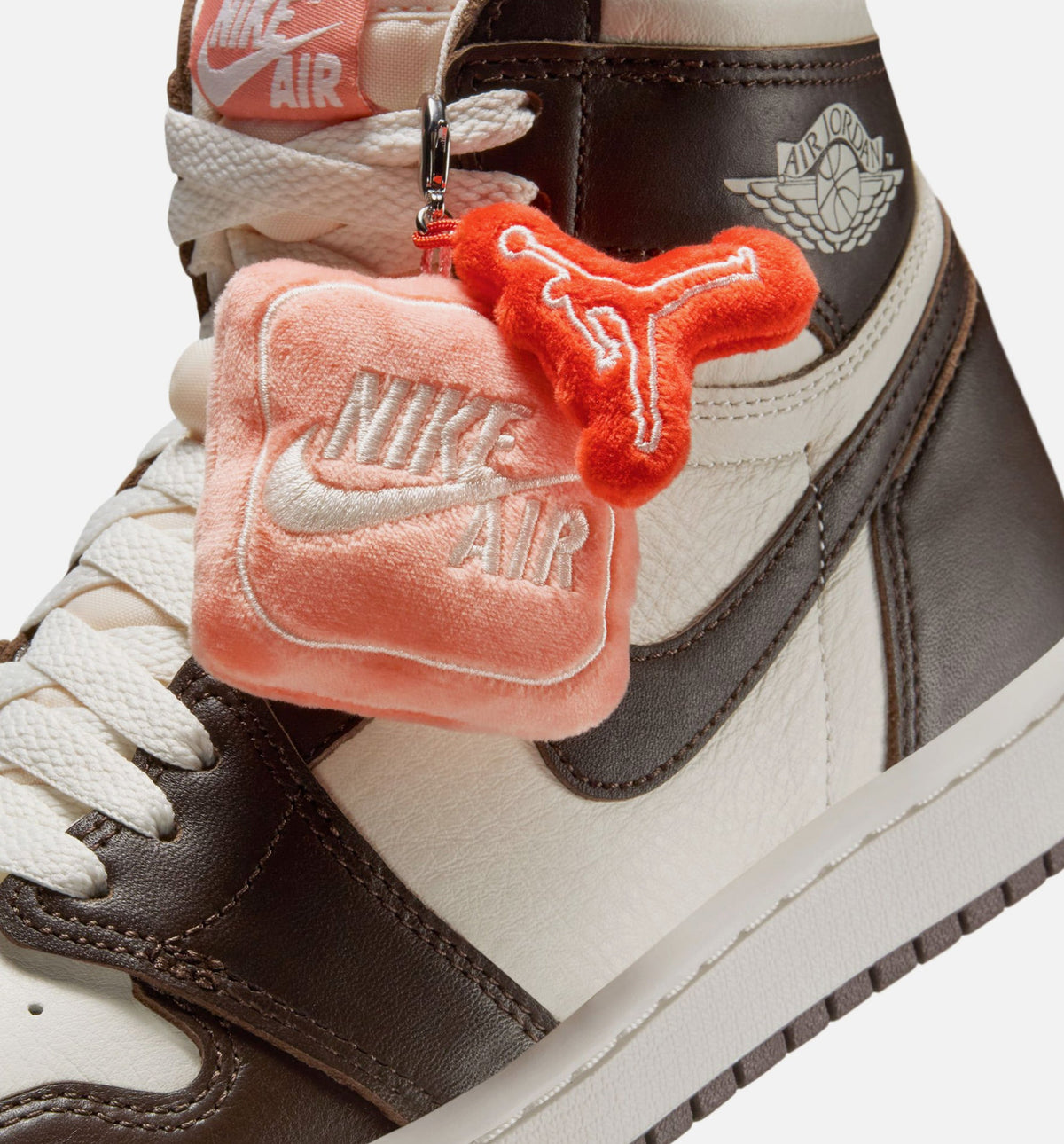 Air Jordan 1 Retro High OG Baroque Brown Women's Shoes - Brown/Sail