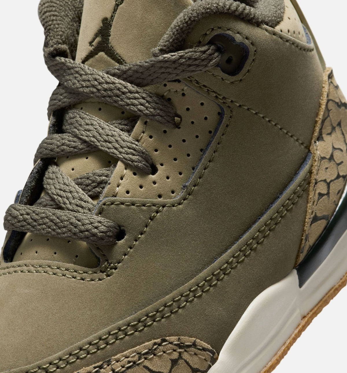 Air Jordan 3 Retro Medium Olive Baby & Toddler Shoes - Olive Green/Sail