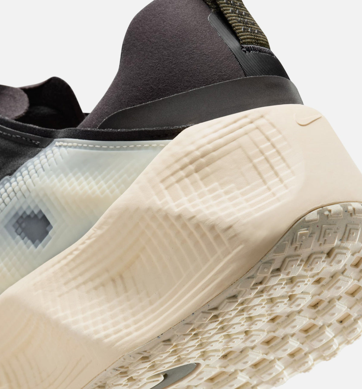 Nike Ava Rover Men's Shoes - Black/Muslin/Green